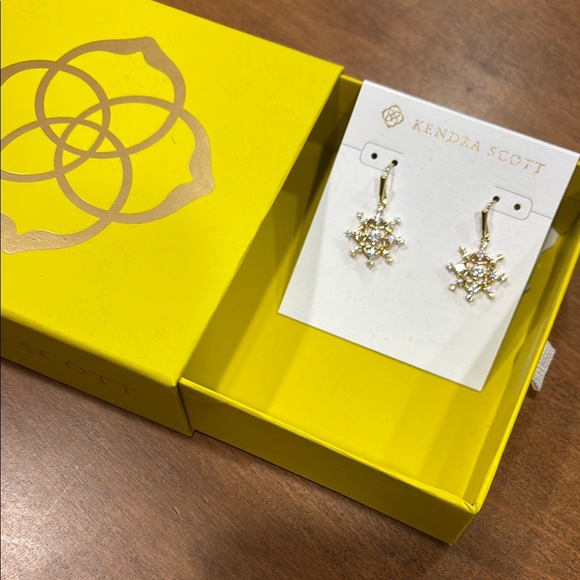 Kendra Scott Jewelry - NIB Kendra Scott Snow Crystal Gold Drop Earrings in White CZ